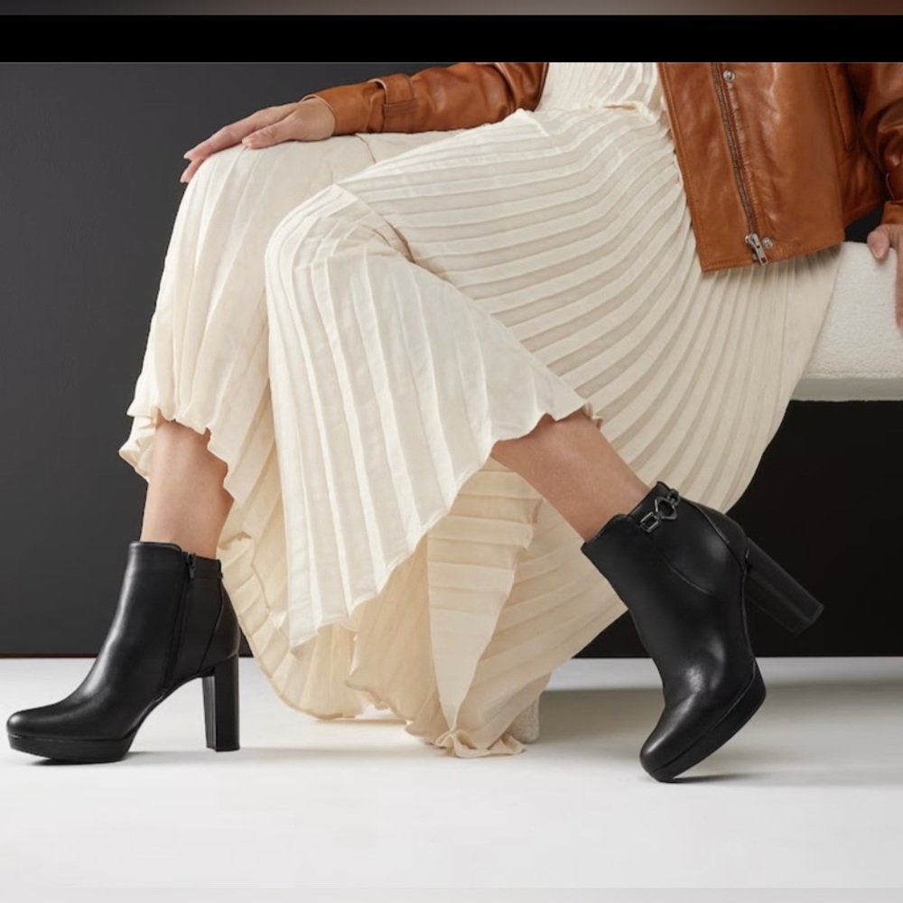 NATURALIZER BERRI BOOTIE